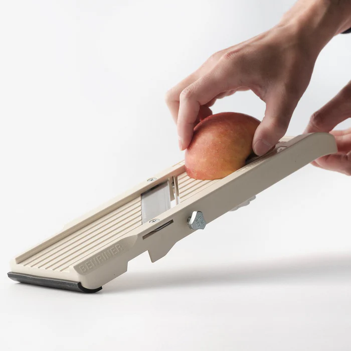 Unlocking Culinary Precision with a Heavy Duty Mandoline Slicer